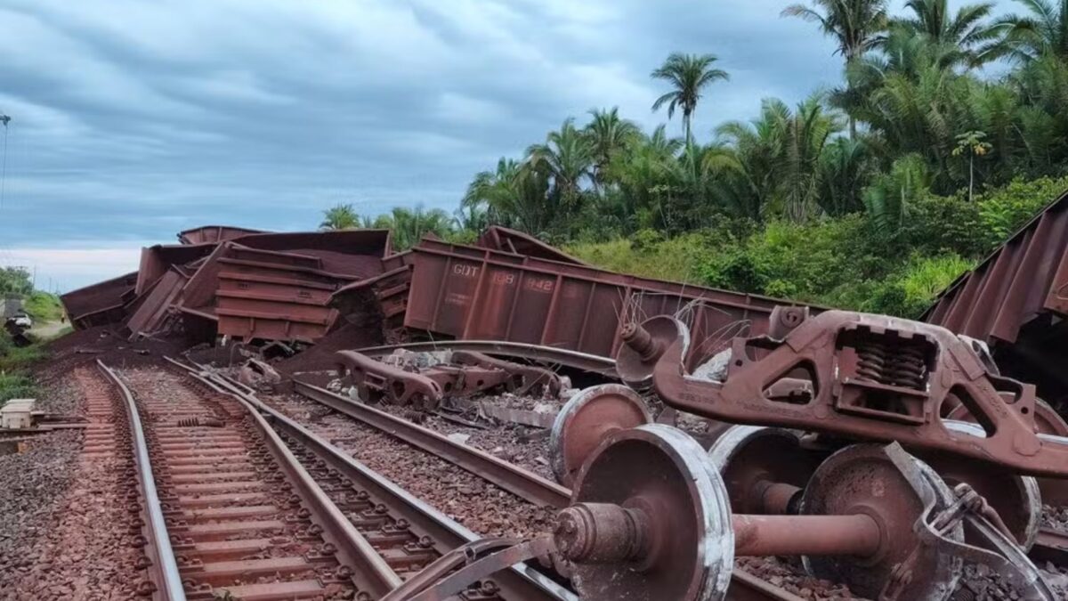 Trem de minério descarrila e Vale cancela viagens de passageiros entre MA e PA